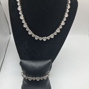 Chic Silver Heart Necklace and Bracelet Set